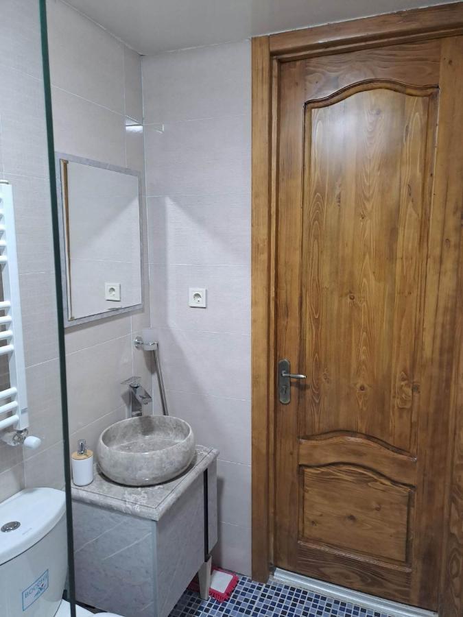 Apartment On Xancteli Tbilisi Exterior photo